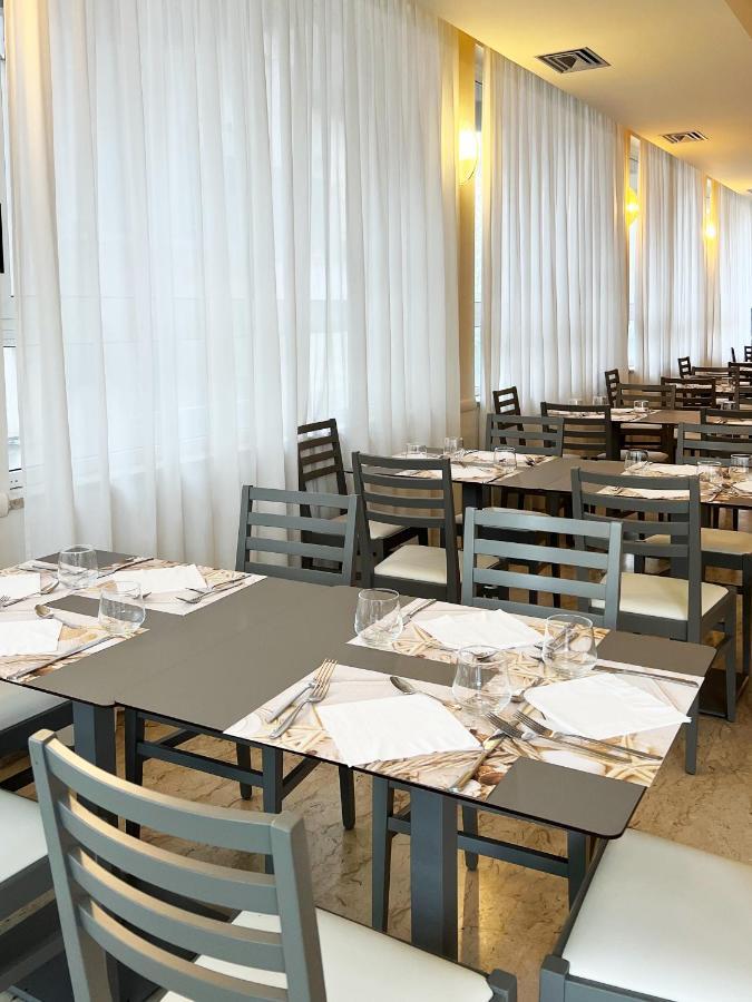 Hotel Little Rimini Esterno foto